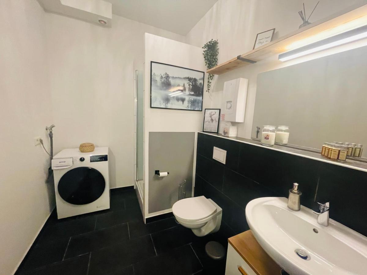 Modern * Gemuetlich * Nespresso * Terrasse * Netflix Apartment Дуйсбург Екстериор снимка